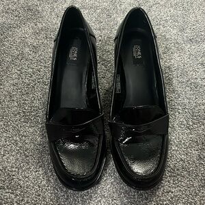 Jones New York Cypress Penny Loafer Pump Heels Black. Size 9